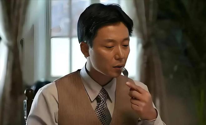 重读父母爱情：欧阳懿满腹才学，为何甘愿寄居安泰家中十年  第2张