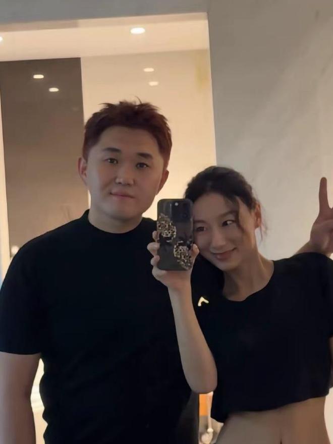 张百乔不再沉默！直面与小雪离婚传闻，现状浮出水面引关注  第2张