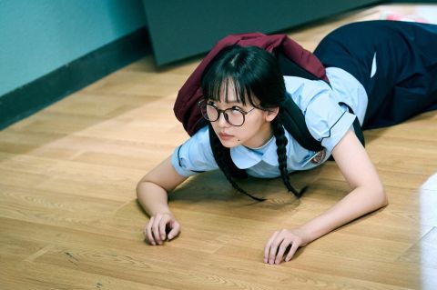 秦基周在Netflix新剧中饰演反差督察，铁拳教育演技获赞成新代表作  第6张