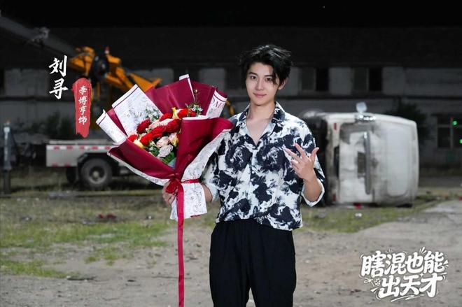 竖屏短剧瞎混也能出天才于张家口完成拍摄,八佰里影业匠心打造 第7张 竖屏短剧瞎混也能出天才于张家口完成拍摄,八佰里影业匠心打造 第7张