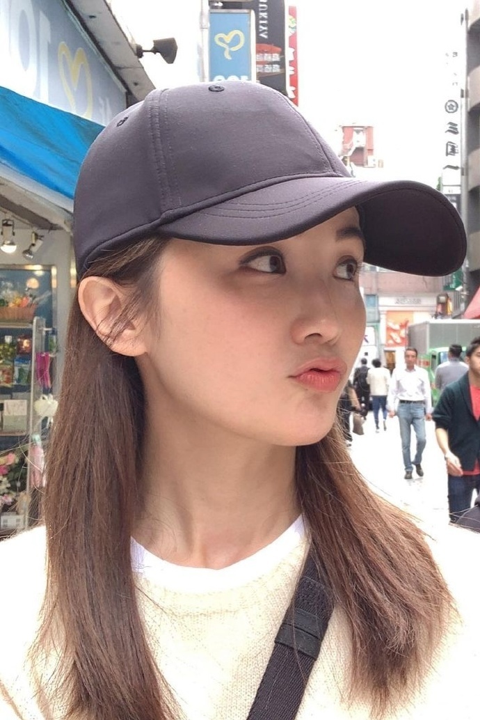 阿Sa婚后现身机场,肤白眸亮少女感十足 第4张 阿Sa婚后现身机场,肤白眸亮少女感十足 第4张