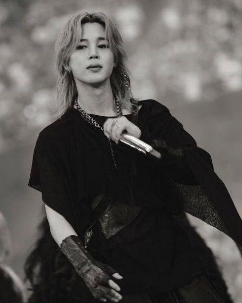 BTS智旻暖心一吻慰藉癌童，小粉丝当场尖叫：我被他亲到了