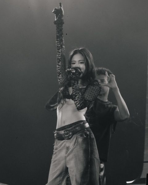 Jennie演出片段被恶意剪辑，经纪公司表示将追究到底