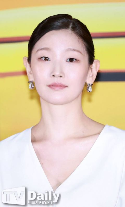 朴素淡自曝患甲状腺癌，颈部惊现13个肿块，坦言当初误当职场疲劳  第3张