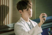 惠英红张宥浩黄子弘凡等主创齐聚数到三凤凰网首映式