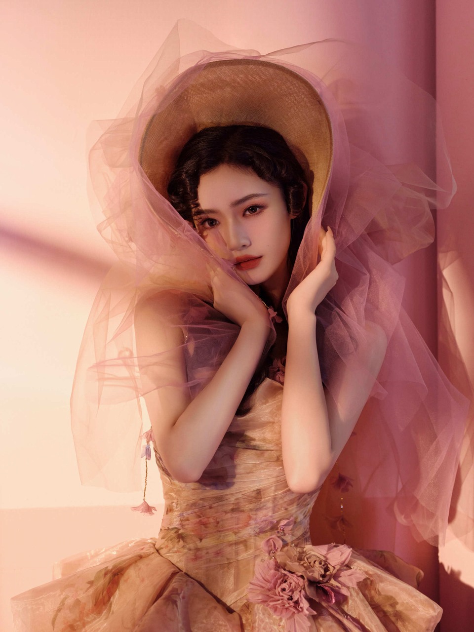 林允裙摆盛放是未谱写的圆舞曲 盛放出自由的旋律  第11张