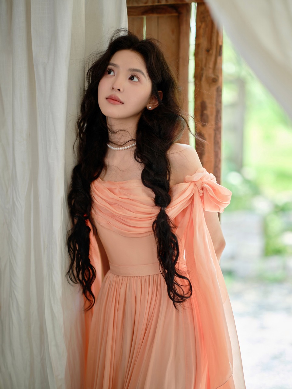 章若楠葳蕤生香明媚而灿烂 都沦陷在少女眼眸  第7张