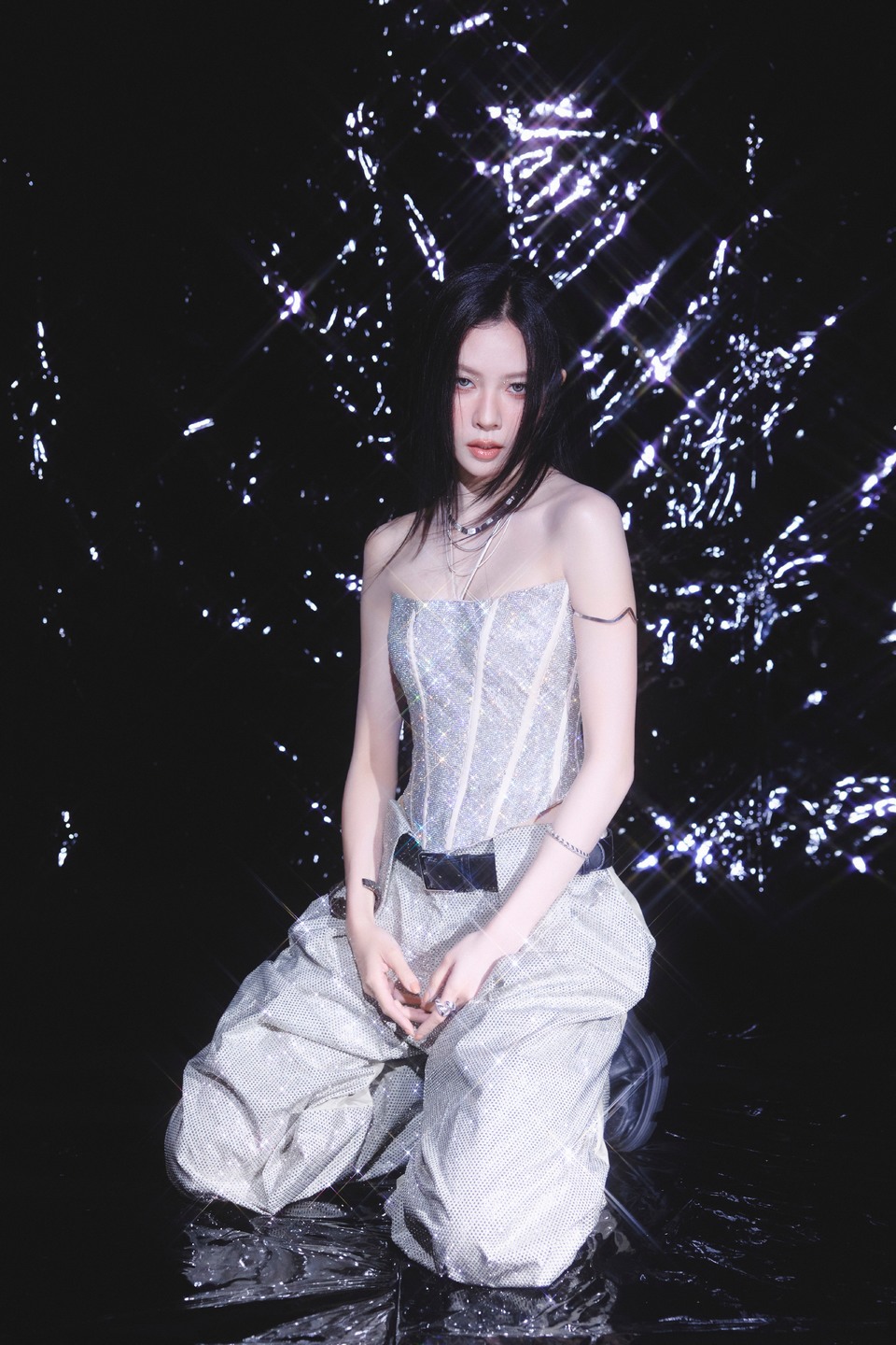 宋妍霏银烁生辉星芒为引 一同编织这场绮丽幻梦  第2张