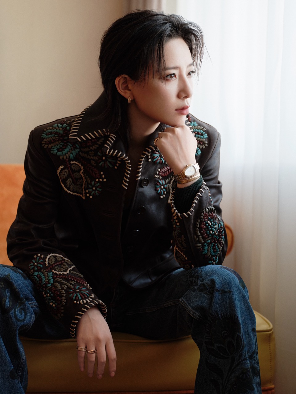 李斯丹妮冲破复古画框 生活无解用旋律燃动