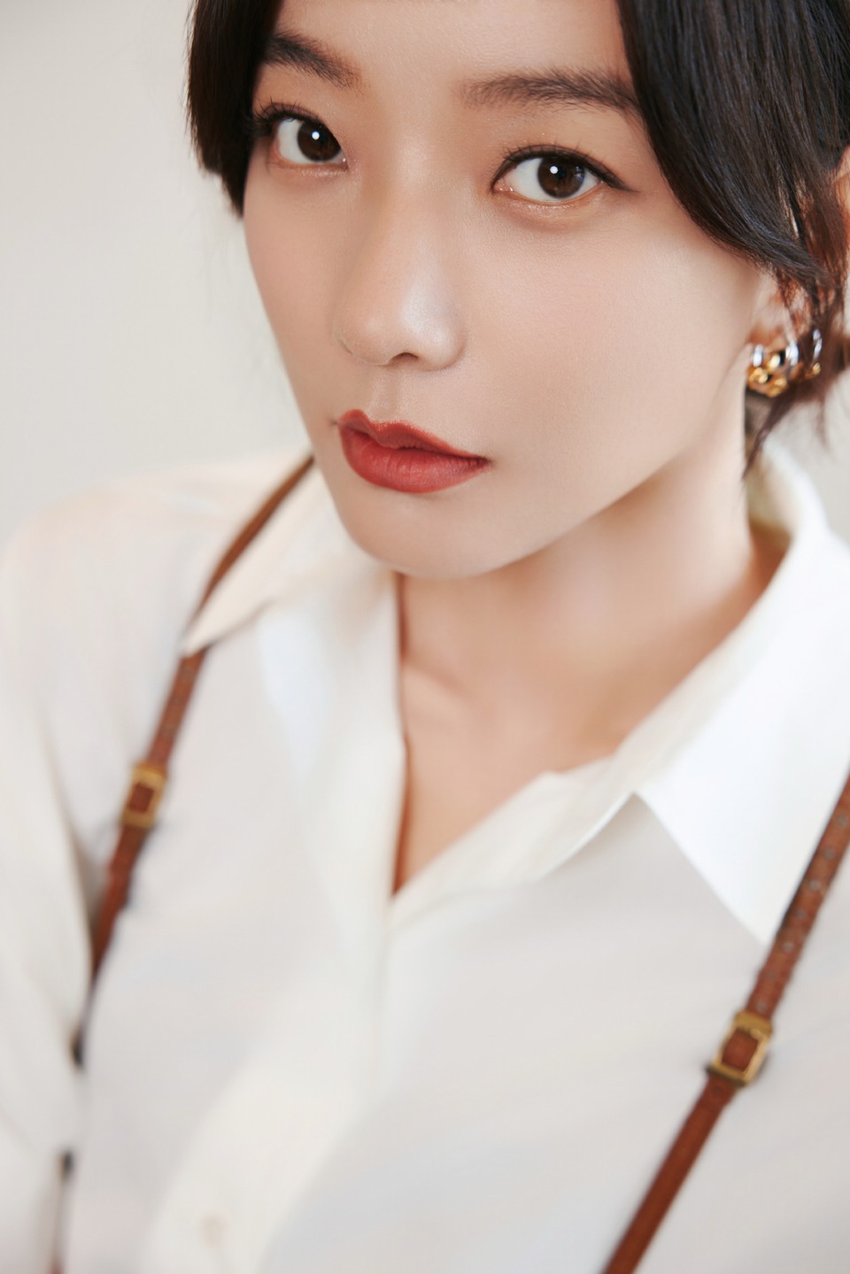 王珞丹分享笑声定格美好 享受每一个自在时刻  第9张