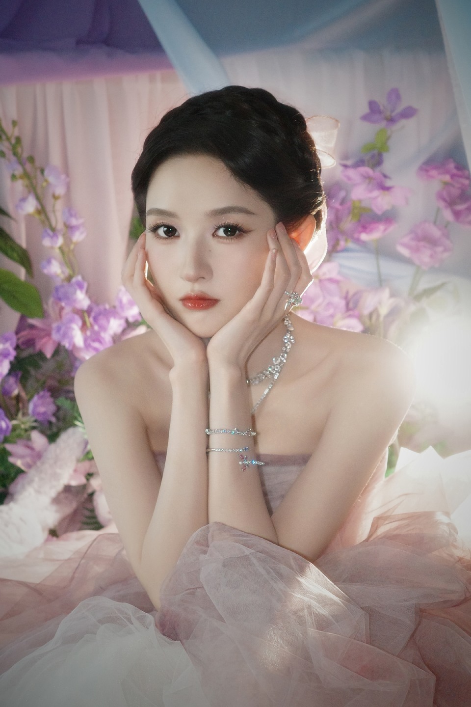 王玉雯星光缝进紫色的梦里 光影浮沉爱意滚烫难藏  第10张