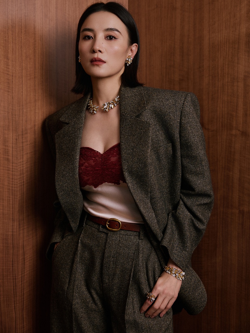 宋佳在光影的褶皱里 藏着独一份的温柔