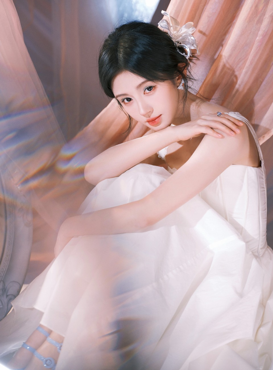 鞠婧祎粉纱漫卷星光 星辰坠入裙摆翩然而至  第7张