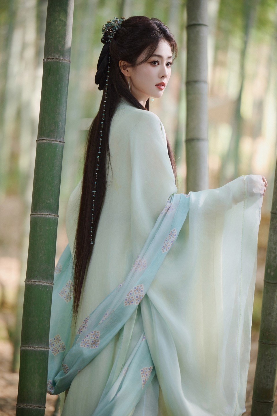 白鹿竹影摇曳恰似故人回眸 花月不曾远去与尔同歌  第6张